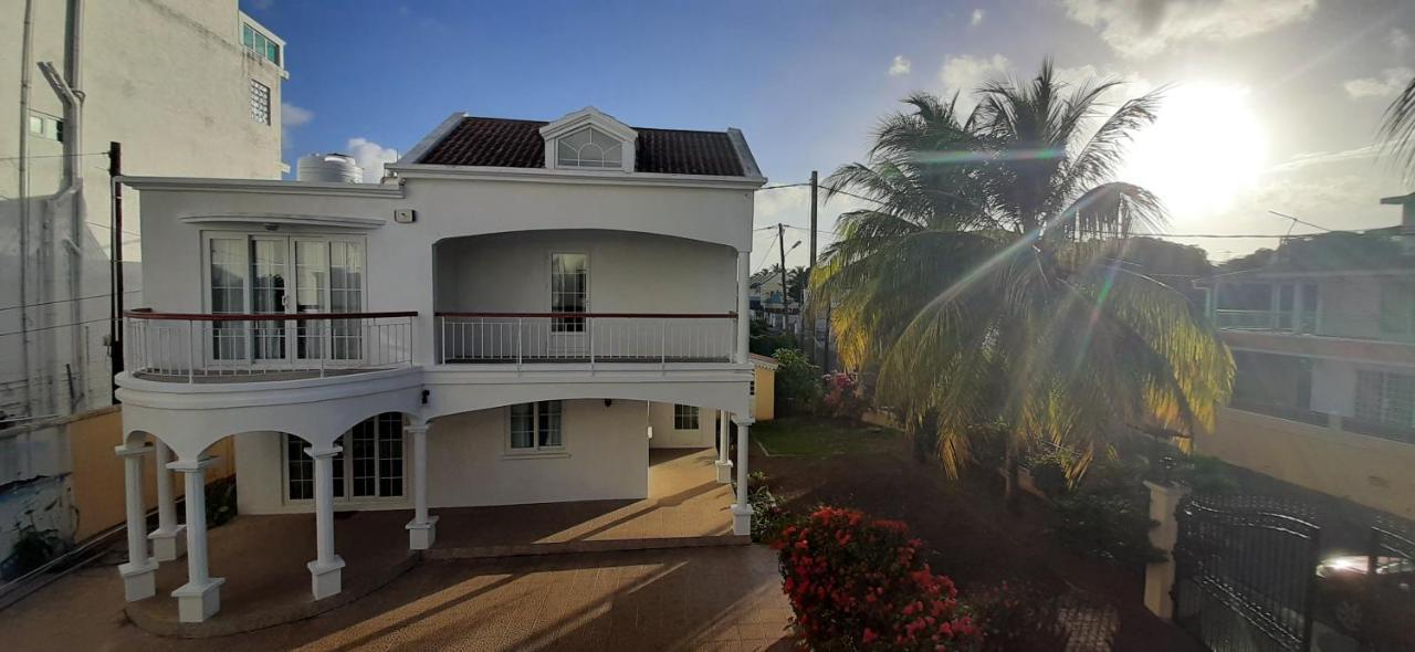 Villa Le Mirage A 150M De La Plage Flic en Flac Exterior photo