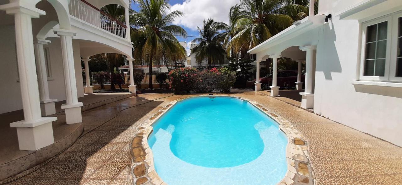 Villa Le Mirage A 150M De La Plage Flic en Flac Exterior photo